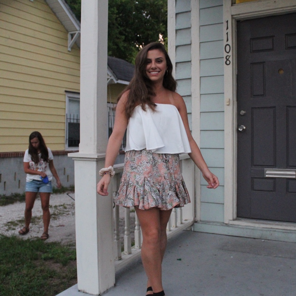 Selfie Leslie Pink skirt